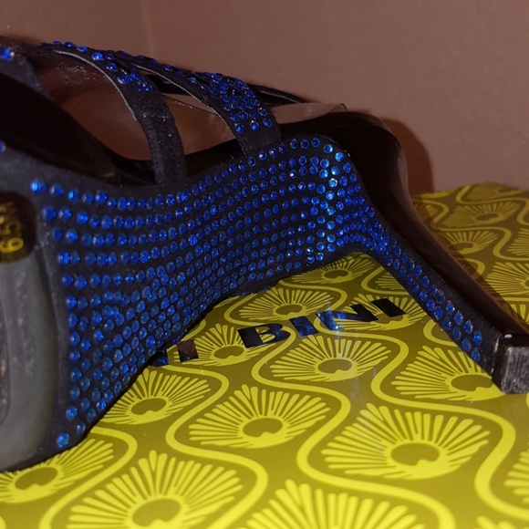 Gianni Bini Black Shoes With Studded Blue Crystal - Picture 4 of 6